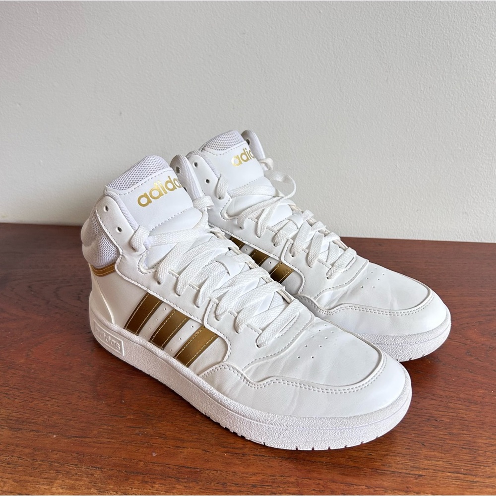 Adidas HOOPS 3.0 MID Classic Shoe